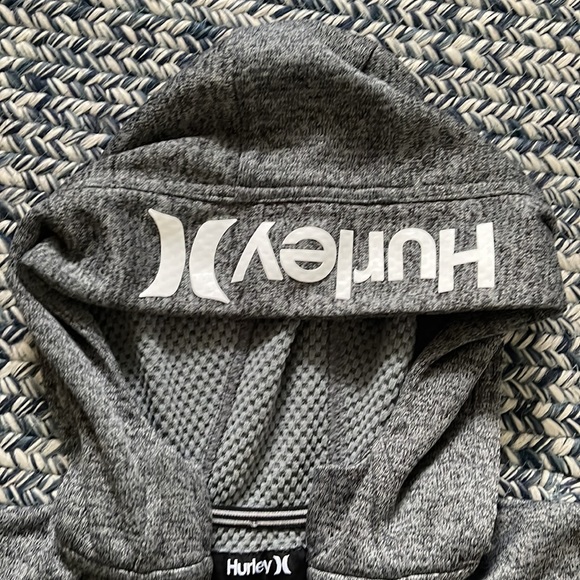 Hurley Hoodie. Thermal hood. Boys XL. Front pocket. Like new. NIKE THERMAFIT - Picture 4 of 6